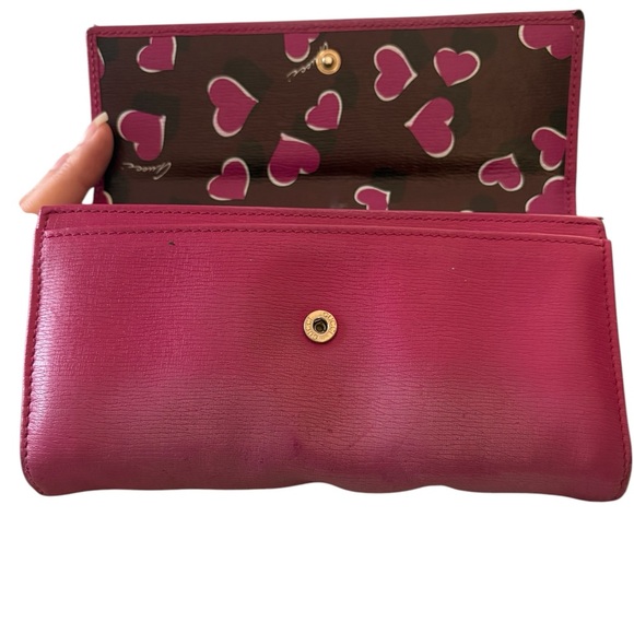 Gucci Takeru Lovely Hearts Heart Interlocking GG Gold Logo Continental W… - Picture 8 of 14